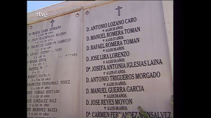 Informe Semanal - Extracto de Informe Semanal - Fosa en Lora del Río (Sevilla)