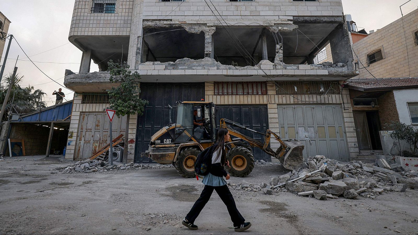 Cisjordania mira con recelo la tregua entre Israel y Hamás - La tarde en 24h | Ver