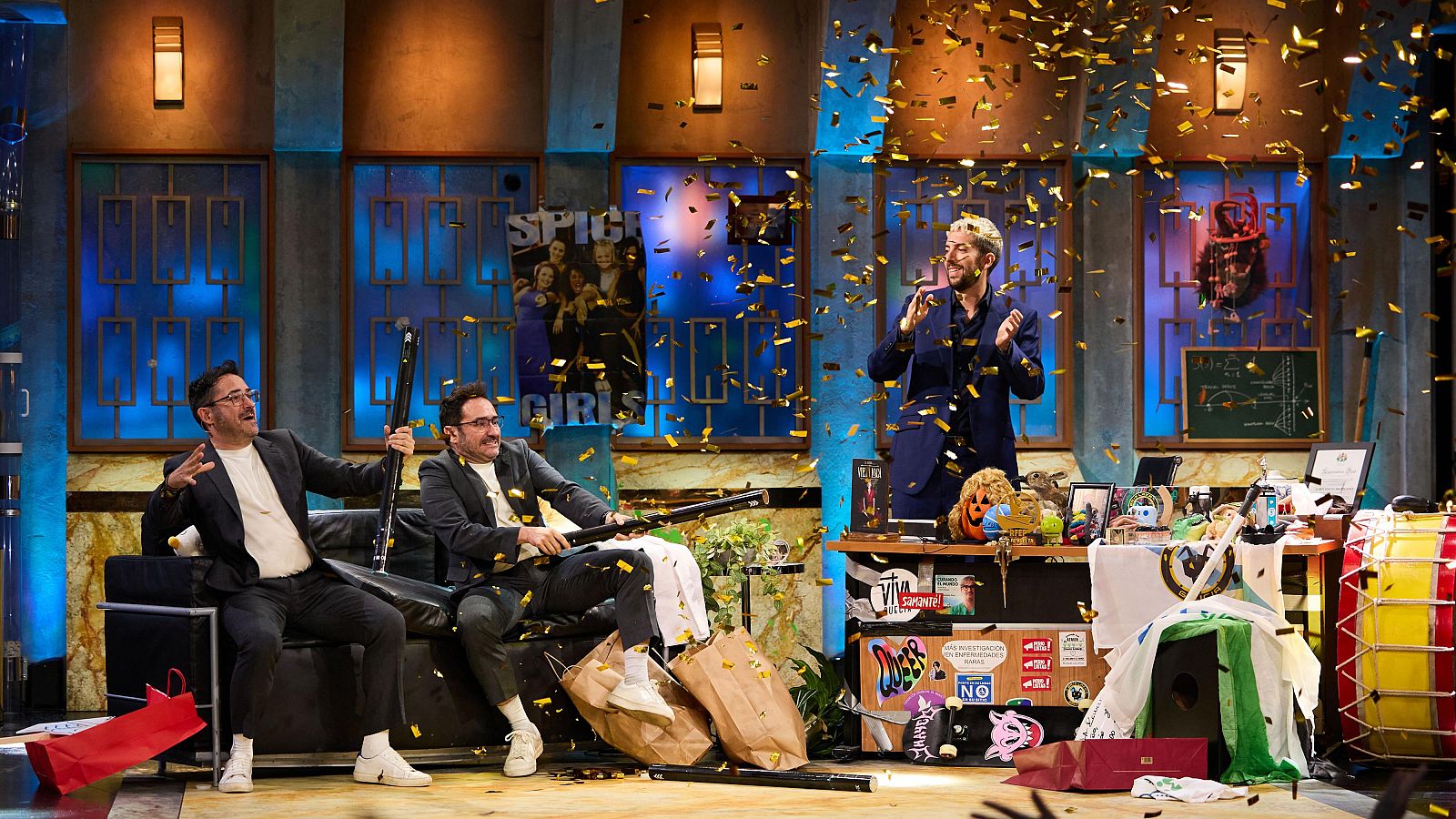 La Revuelta | J.A. Bayona dirigirá el programa: "Te va a salir carísimo" - La Revuelta | Ver