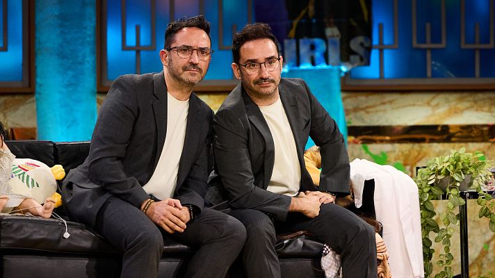 La Revuelta - Los gemelos Bayona trolean a Broncano