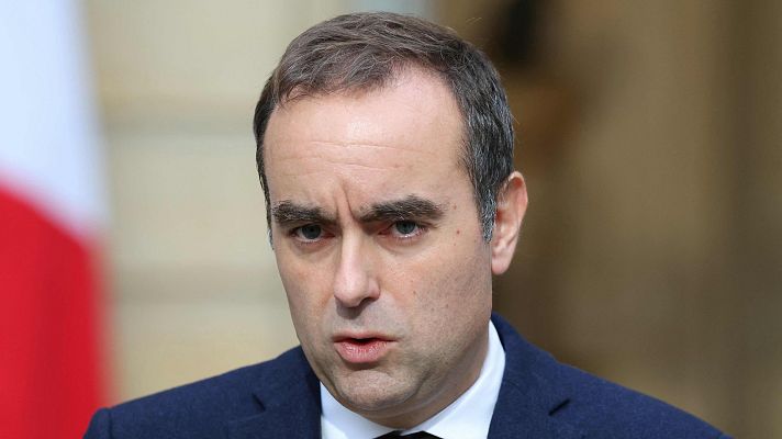 Telediario 2 - Dimite el primer ministro francés, Sébastien Lecornu