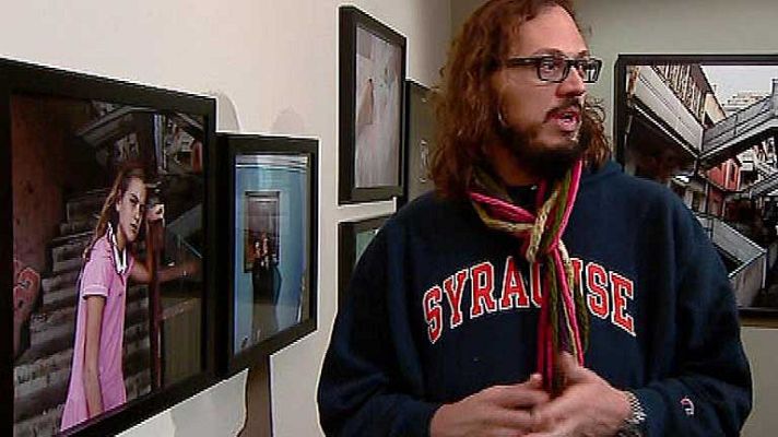 Telediario 1 - El fotógrafo italiano Valerio Spada expone en Madrid 'Gomorra girl'