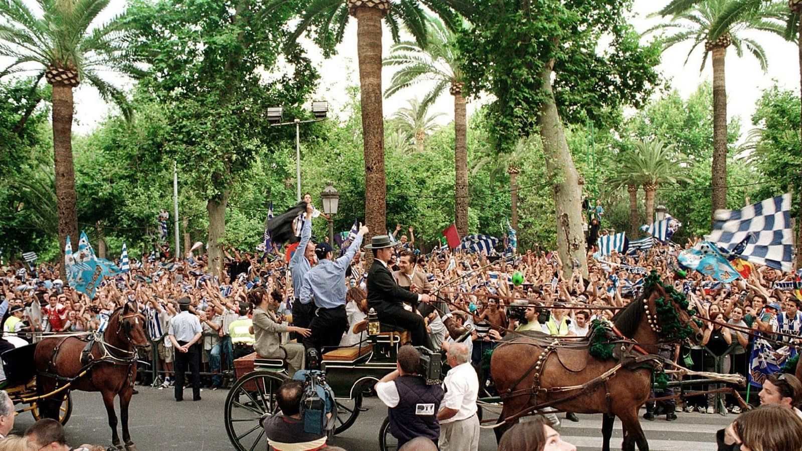 Málaga dice adiós a los coches de caballos - Mañaneros 360 | Ver
