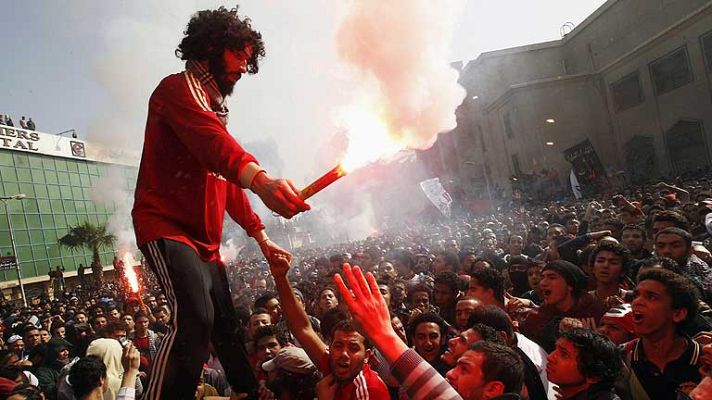 Telediario 1 - Al menos 22 muertos en los disturbios en Port Said, en Egipto