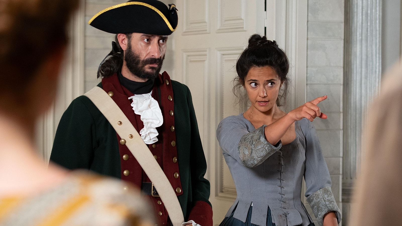 Valle Salvaje - Ana regresa con la Santa Hermandad - Valle Salvaje | Ver