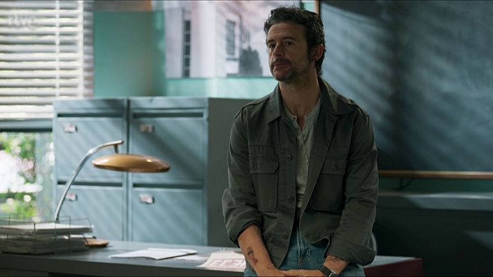 Sin Gluten - Ricardo conoce a los alumnos de la escuela