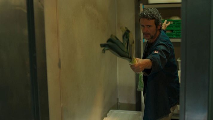 Sin Gluten - Ricardo y Fred se pelean en la cámara frigorífica