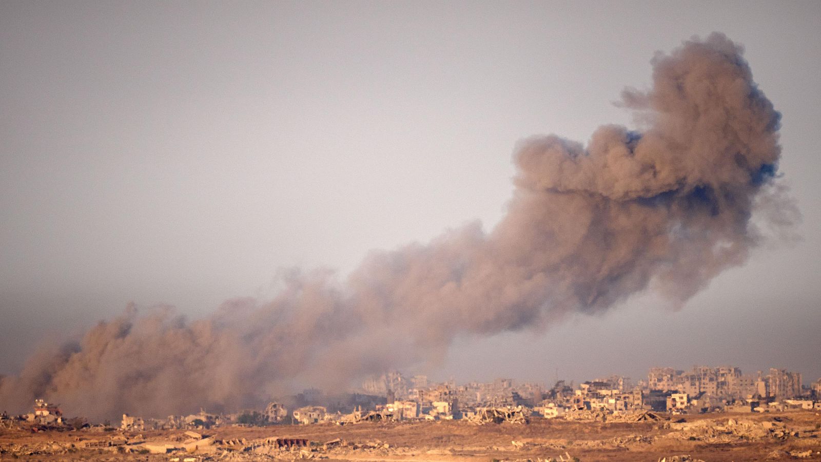 Arranca el tercer día de negociaciones entre Israel y Hamás - El mundo en 24 horas | Ver