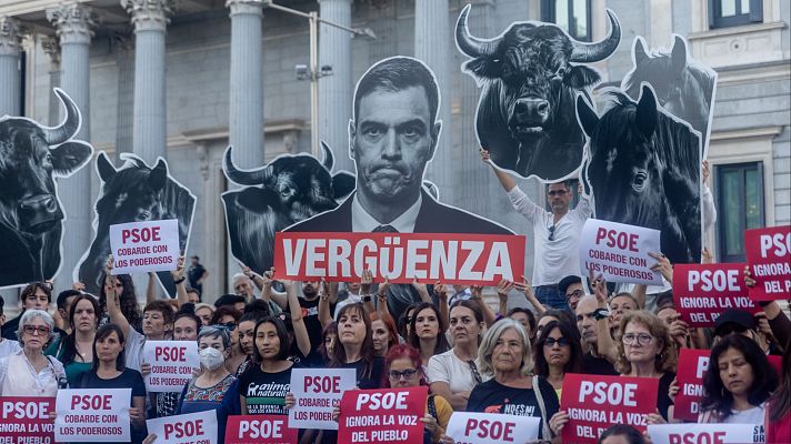 Telediario 1 - Los socios critican al PSOE por mantener los toros como patrimonio cultural