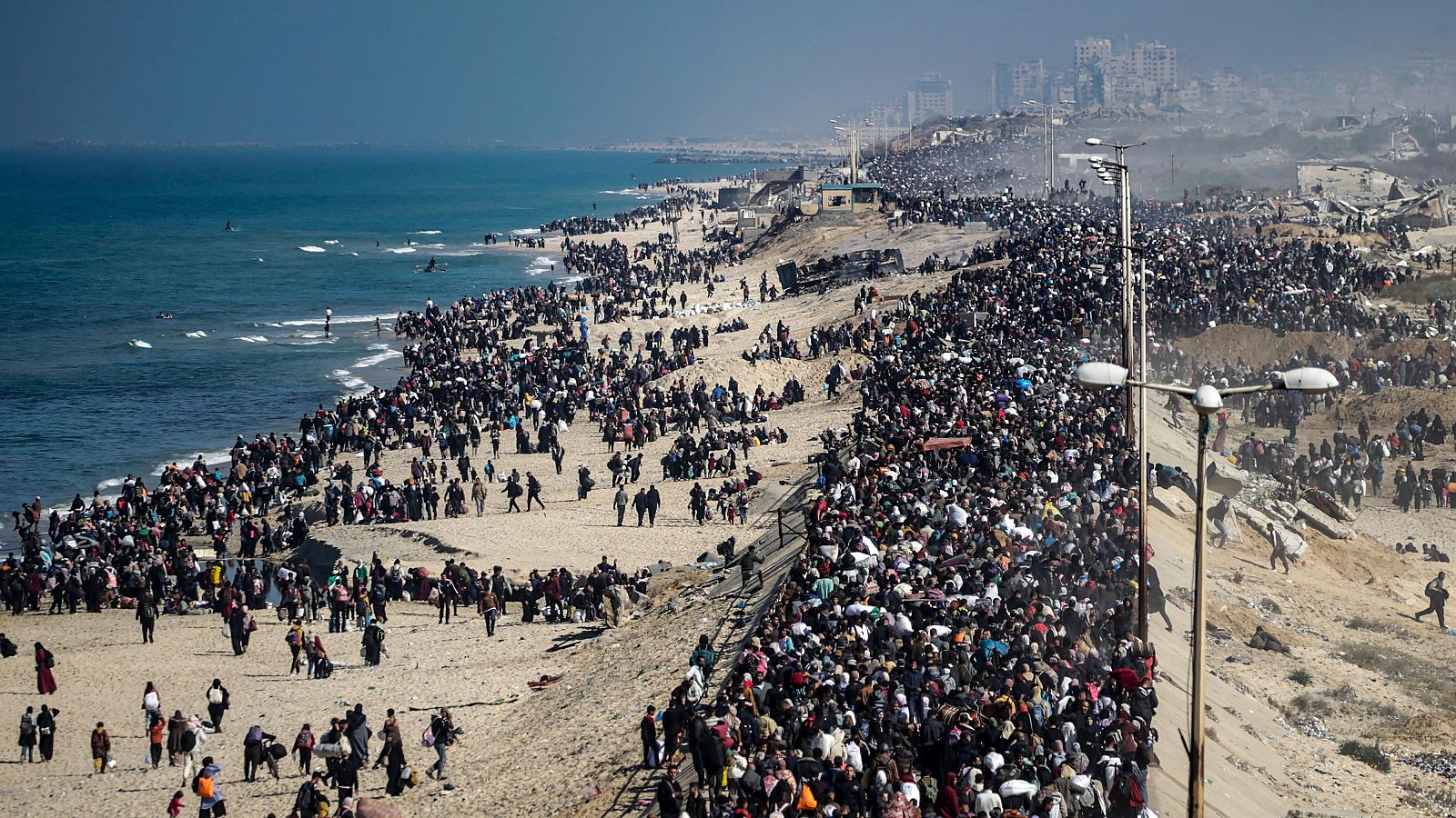 Los gazatíes temen verse forzados al exilio si fracasa en plan de paz de Trump | Ver