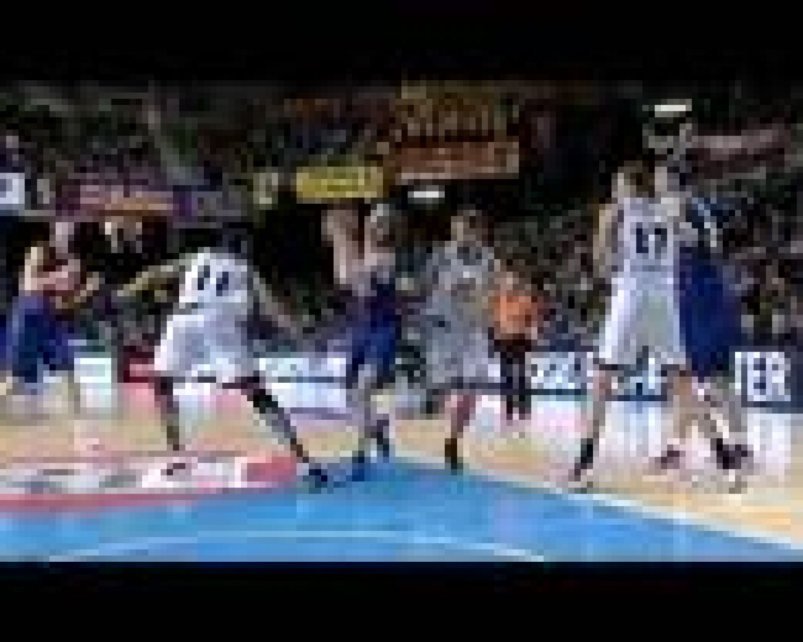 Baloncesto en RTVE: FC Barcelona Regal 87-85 Uxúe Bilbao Basket | RTVE Play