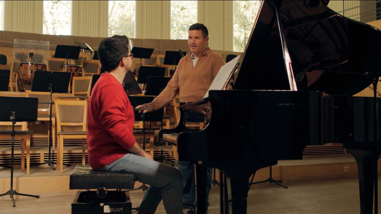 De seda y hierro - Donde anida la música | Ver