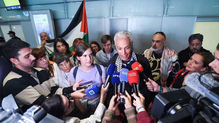 Telediario Fin de Semana - Activistas de la segunda flotilla de Gaza llegan a España