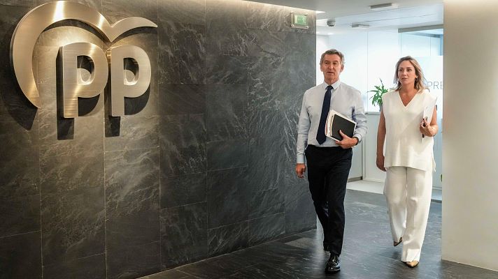 Telediario 1 - El PP compara a Vox con Bildu por su plante al desfile del 12-O y Abascal acusa a Feijóo de "estafador"