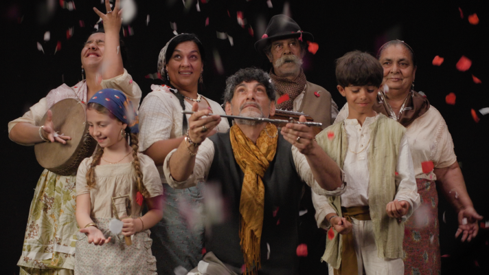  - Lolita Flores da voz al pueblo gitano para contar su Historia en el tráiler oficial de 'Pendaripen'