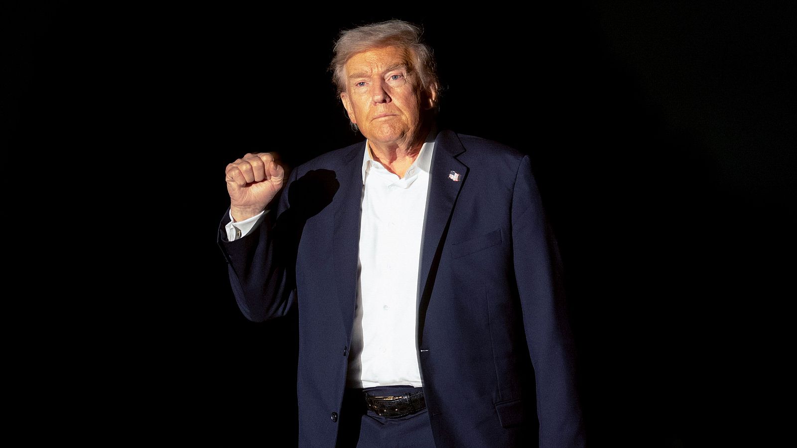 Trump, centro de atención durante la firma del acuerdo de alto el fuego | Ver