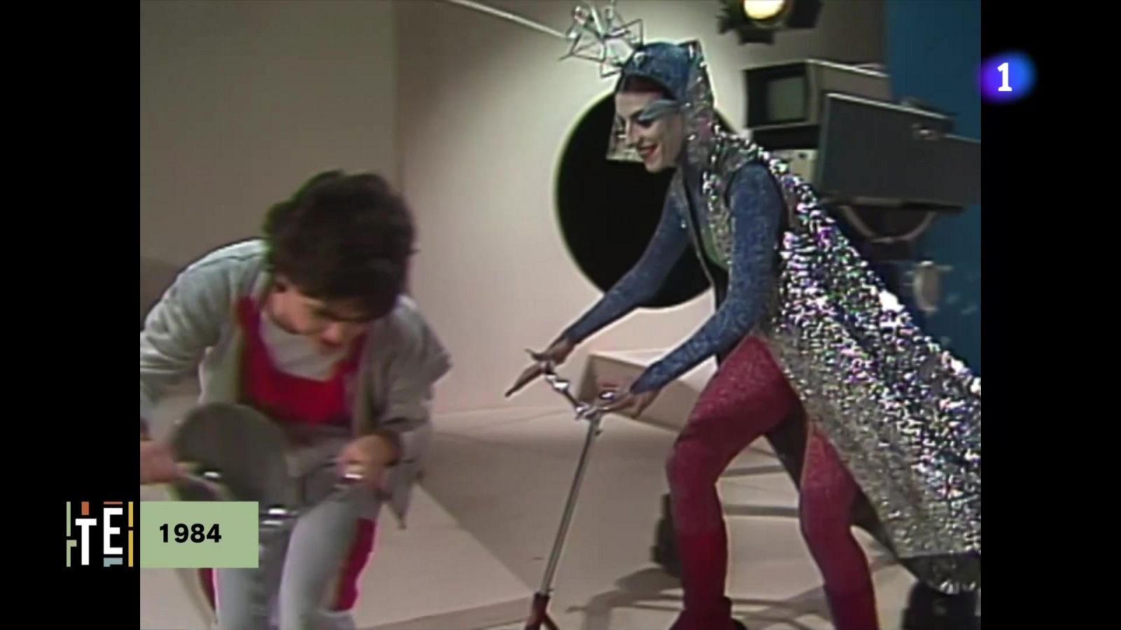 Xavi Bundó estrena 'L'any que vas néixer' a La 2Cat - L'Informatiu | Veure