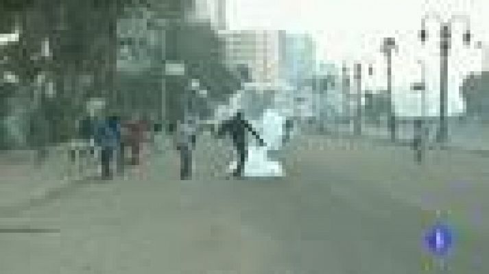 Telediario 1 - El ejército egipcio vuelve a salir a la calle