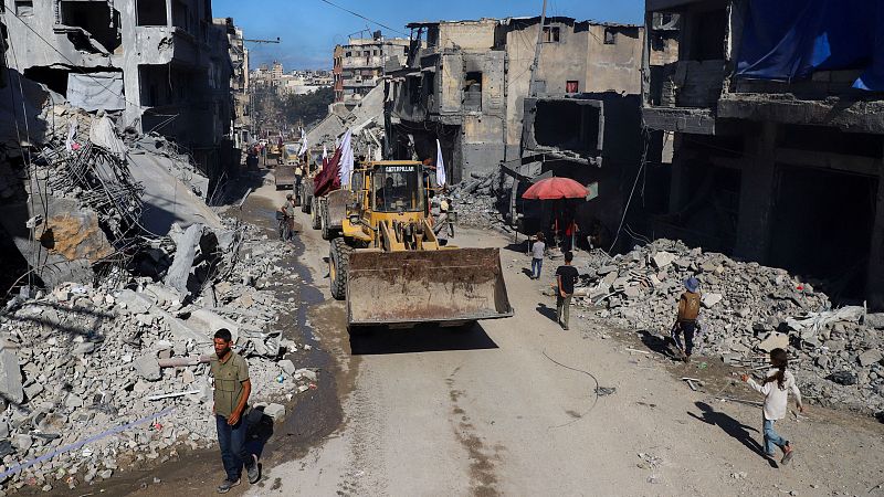 Los gazatíes comienzan a reconstruir la devastada Franja: "Nos estamos muriendo de hambre" - Informativo 24h | Ver