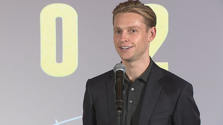 Fútbol - Frenkie de Jong, tras su renovación con el Barça: "No me siento infravalorado, eso es más cosa vuestra"