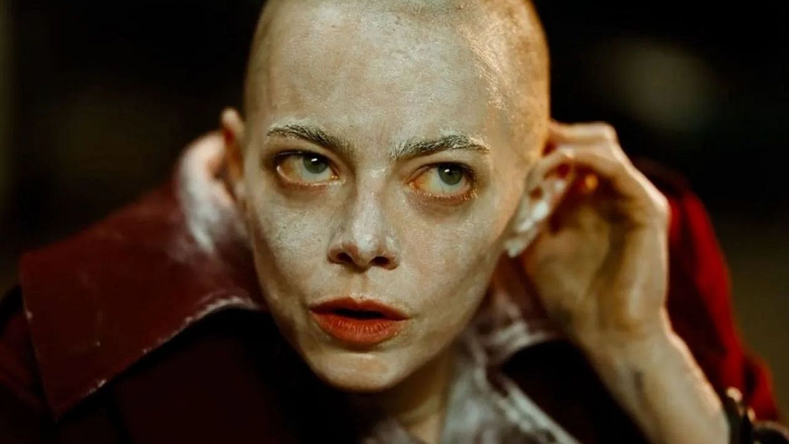 Emma Stone vuelve a trabajar con Yorgos Lánthimos en 'Bugonia' - Telediario 1 | Ver