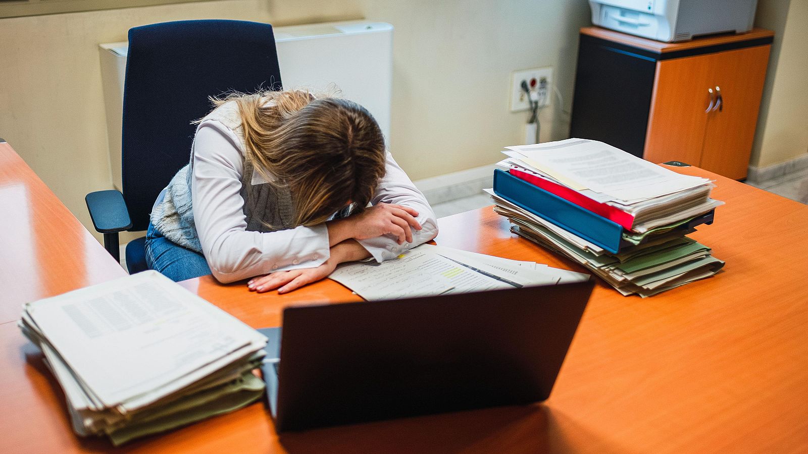 Lidiar con un mal compañero de trabajo - Para Todos La 2 - Para todos La 2 | Ver