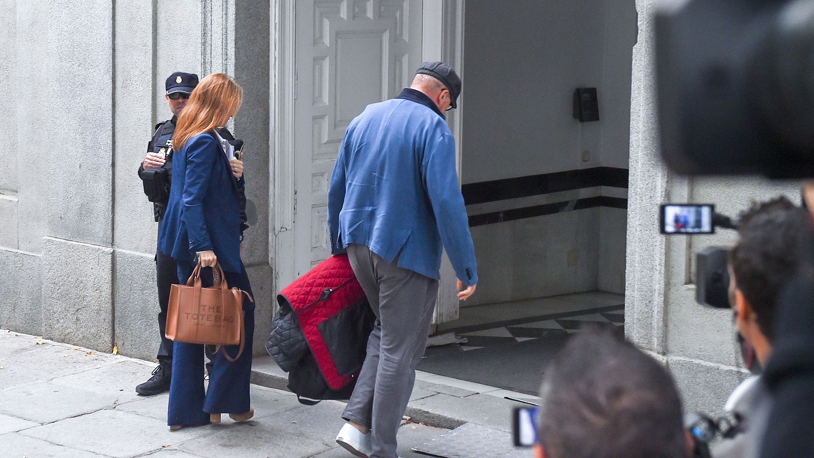 Koldo García asegura que lleva una mochila al Supremo para estar "prevenido" por si el juez le envía a prisión - Mañaneros 360 | Ver