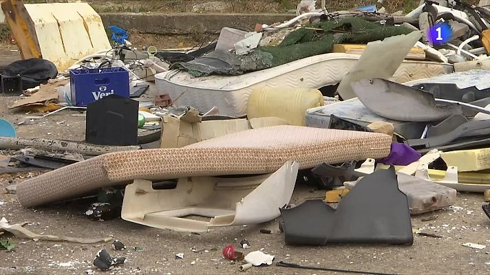 L'Informatiu - Els acusats d'una violació en grup a Rubí pacten entre 2 i 10 anys de presó