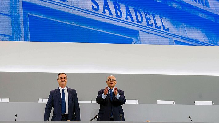 Telediario 2 - La opa del BBVA al Sabadell fracasa al aceptar la oferta solo el 25% del capital