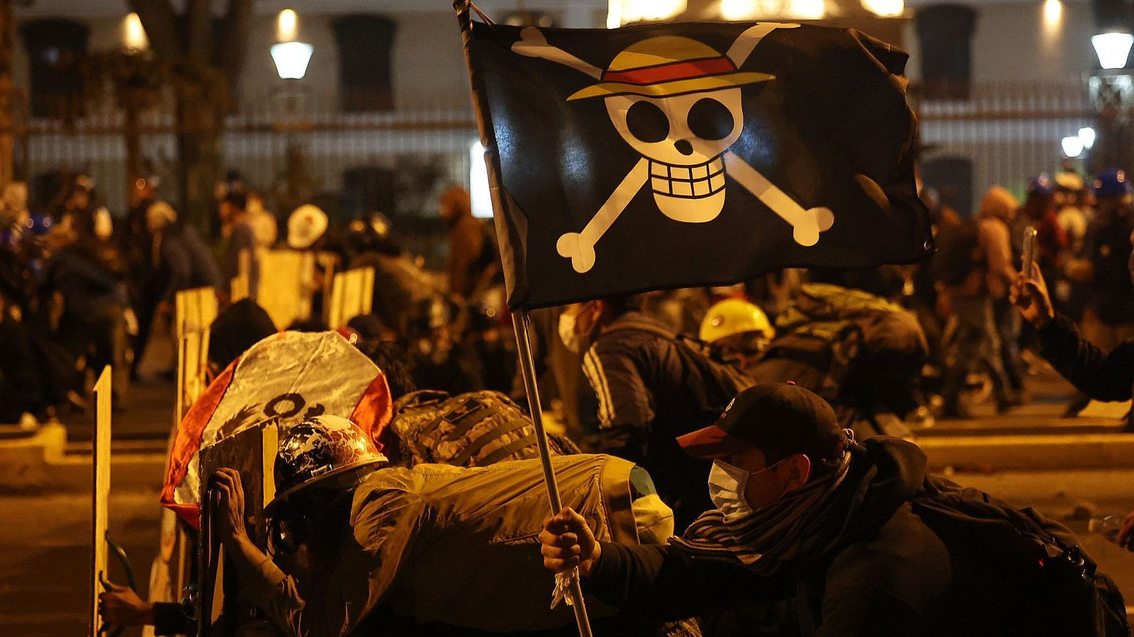 La Generación Z se levanta en Perú dejando un muerto y decenas de heridos | Ver