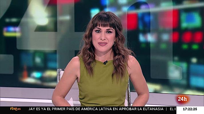 Especiales informativos - VerificaRTVE desmiente el bulo de que beber agua con sal ayude a la hidratación