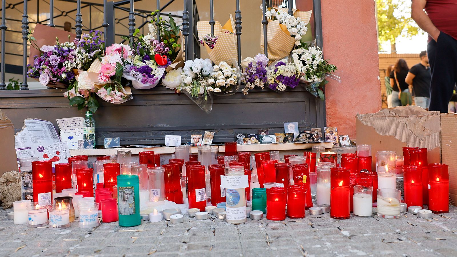 La familia de la menor que se suicidó en Sevilla emprenderá acciones legales | Ver