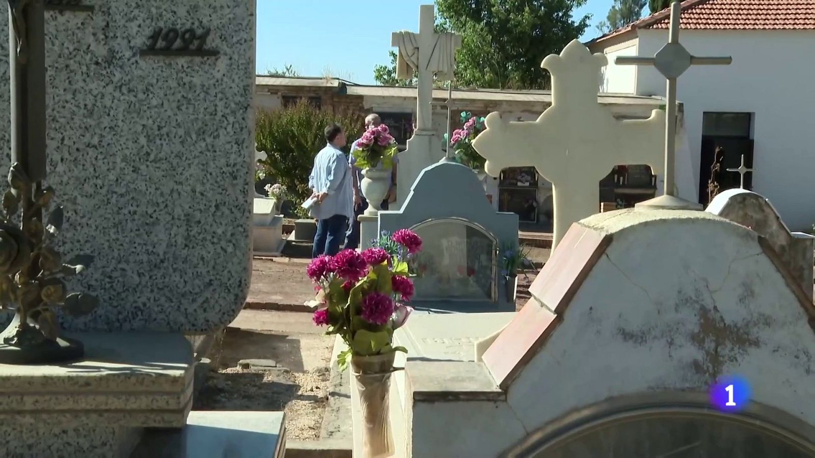 Exhumación en cementerio de Minas de Riotinto (Huelva) | Ver ahora