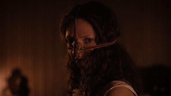 Fin de semana 24h - 'La hermanastra fea', de la noruega Emilie Blichfeldt, mejor película del Festival de Sitges 2025