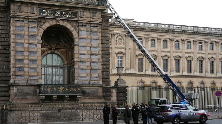 Fin de semana 24h - Un atraco al Louvre provoca el cierre del museo parisino