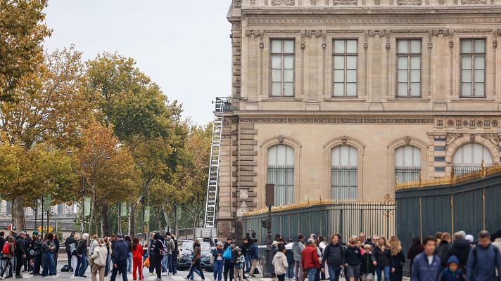 La hora de La 1 - Así fue el robo de joyas de la colección de Napoléon en el Louvre