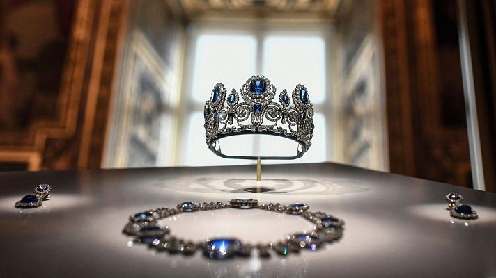 Telediario 1 - El valor "incalculable" de las ocho piezas robadas en el Louvre