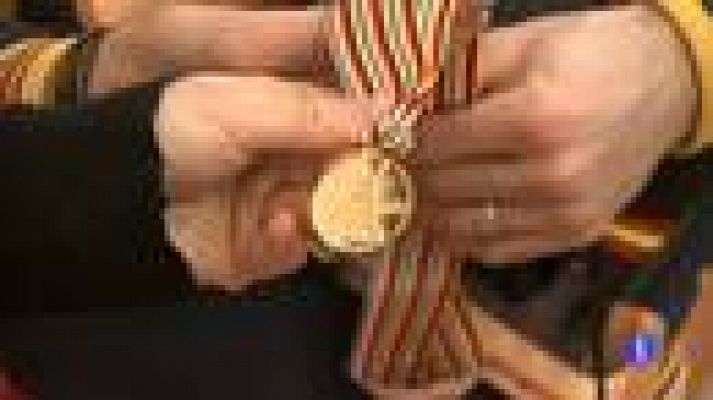 Telediario 1 - Javier Fernández, oro para el arte sobre hielo