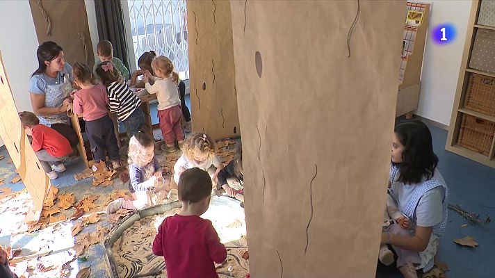 L'Informatiu - Les llars d'infants, al límit: cada mes en tanquen dues