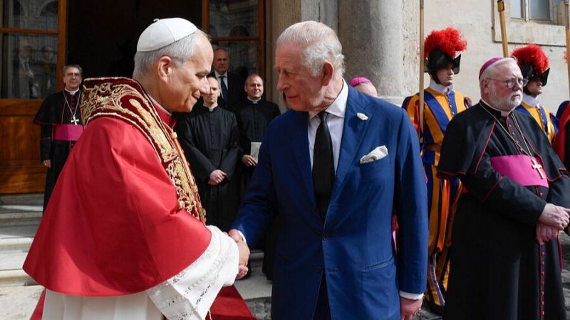 Visita histórica de los reyes británicos al papa León XIV