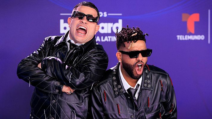 Telediario 1 - Bad Bunny y Karol G triunfan en los Billboard Latinos