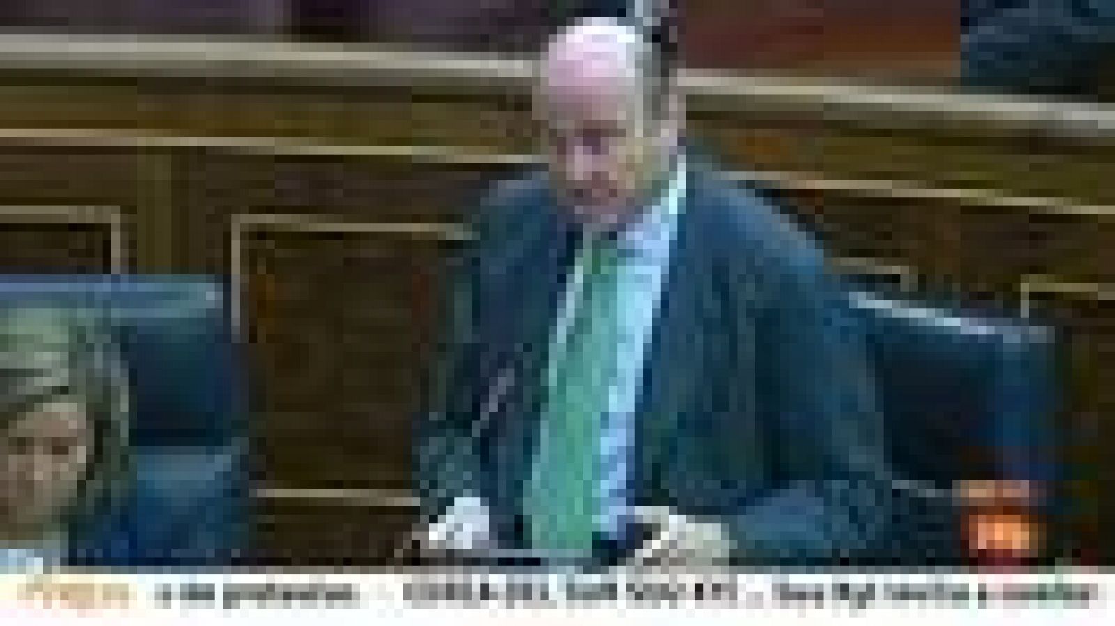 Guindos asegura que la economía española "va por el buen camino" y el PSOE cuestiona las bases en las que se asienta