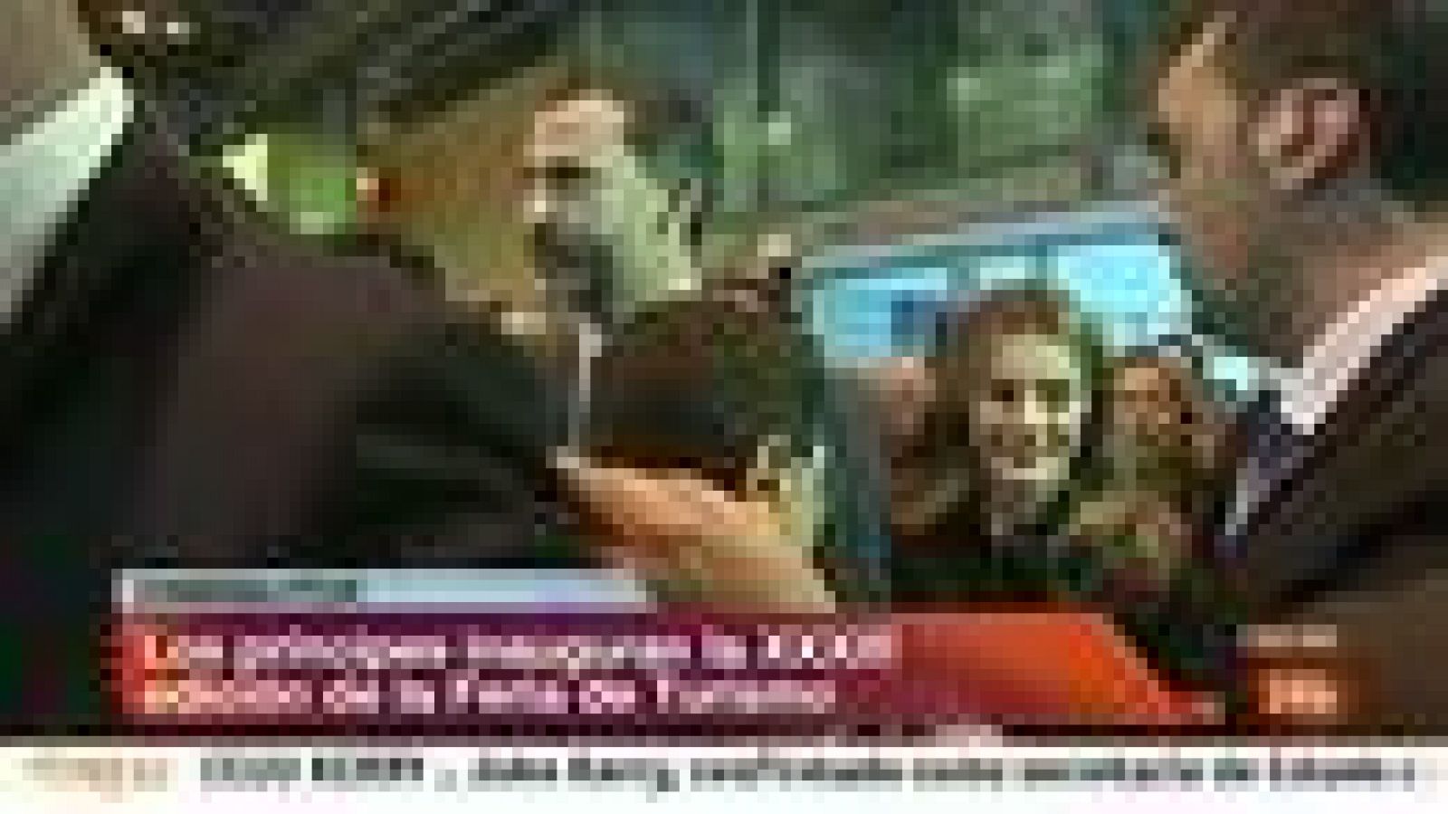 Los príncipes de Asturias inauguran FItur 2013