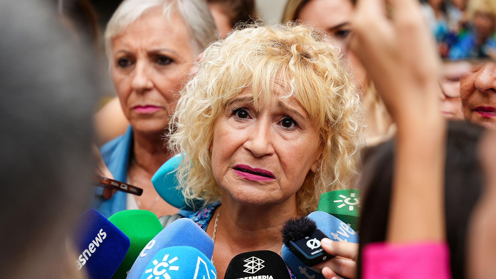 Concentración en Sevilla por la crisis de los cribados - Fin de semana 24h | Ver