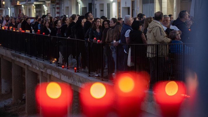 Telediario Fin de Semana - Telediario 2 en 4' - 26/10/25