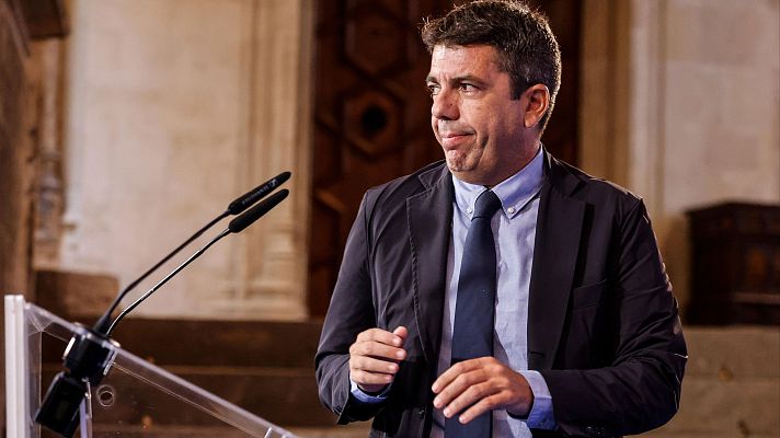 Telediario Fin de Semana - Mazón acompañó a Maribel Vilaplana al aparcamiento tras la comida en El Ventorro el día de la dana