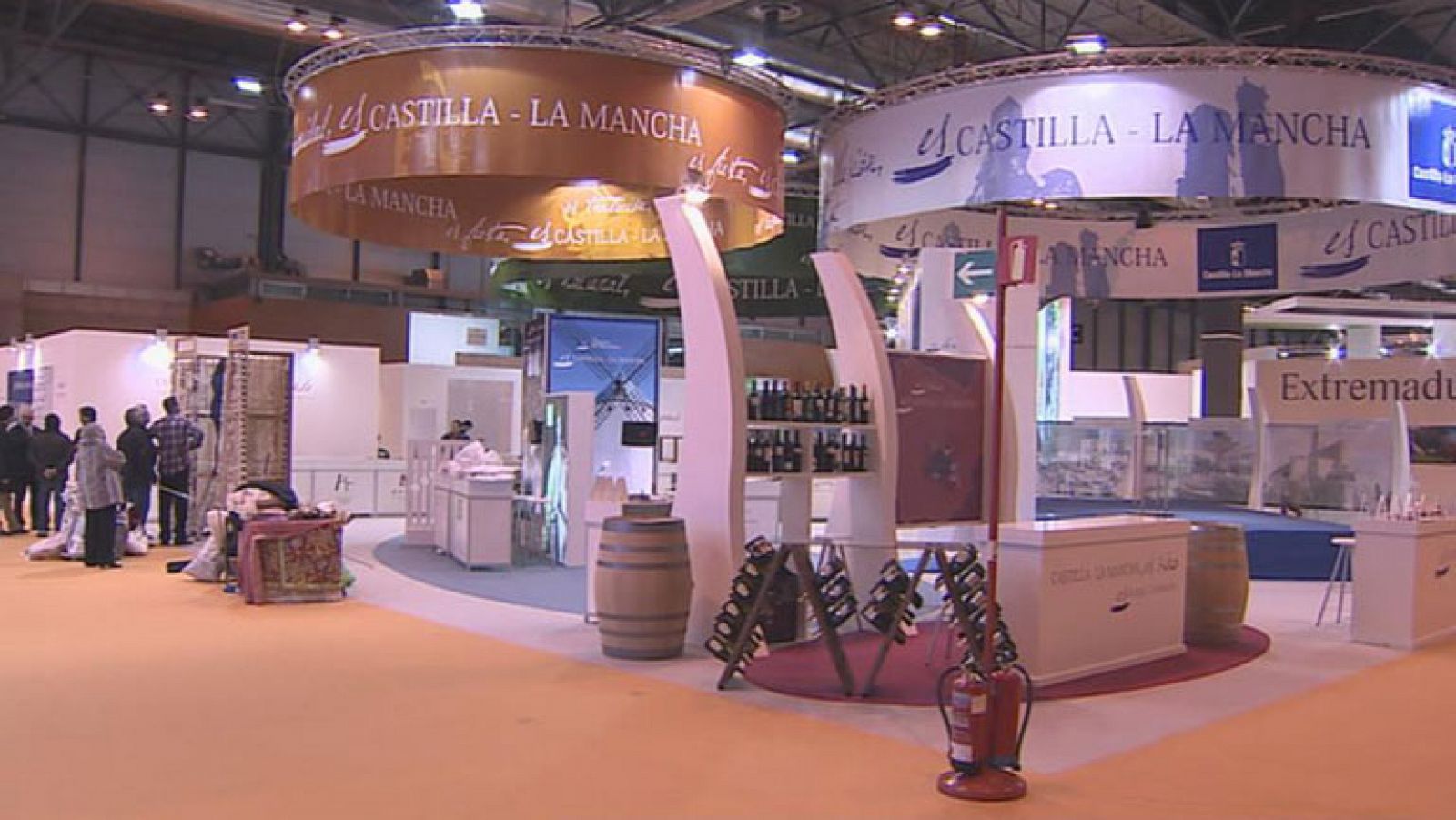 Los príncipes de Asturias inauguran FITUR