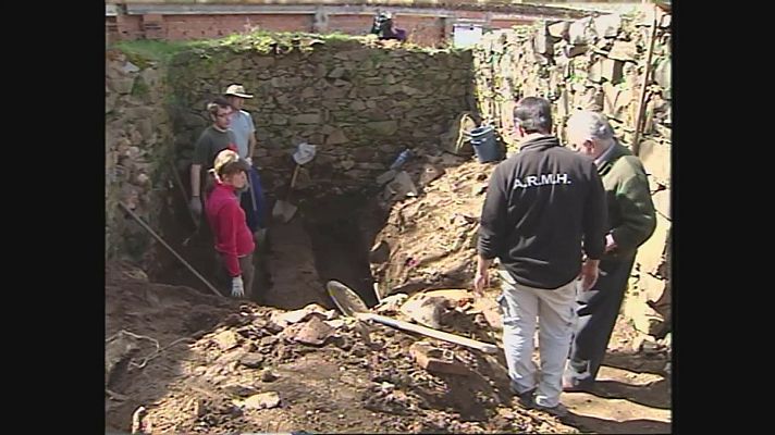 Noticias de Castilla-La Mancha - Excavación en el cementerio viejo de Retuerta de Bullaque (Ciudad Real)