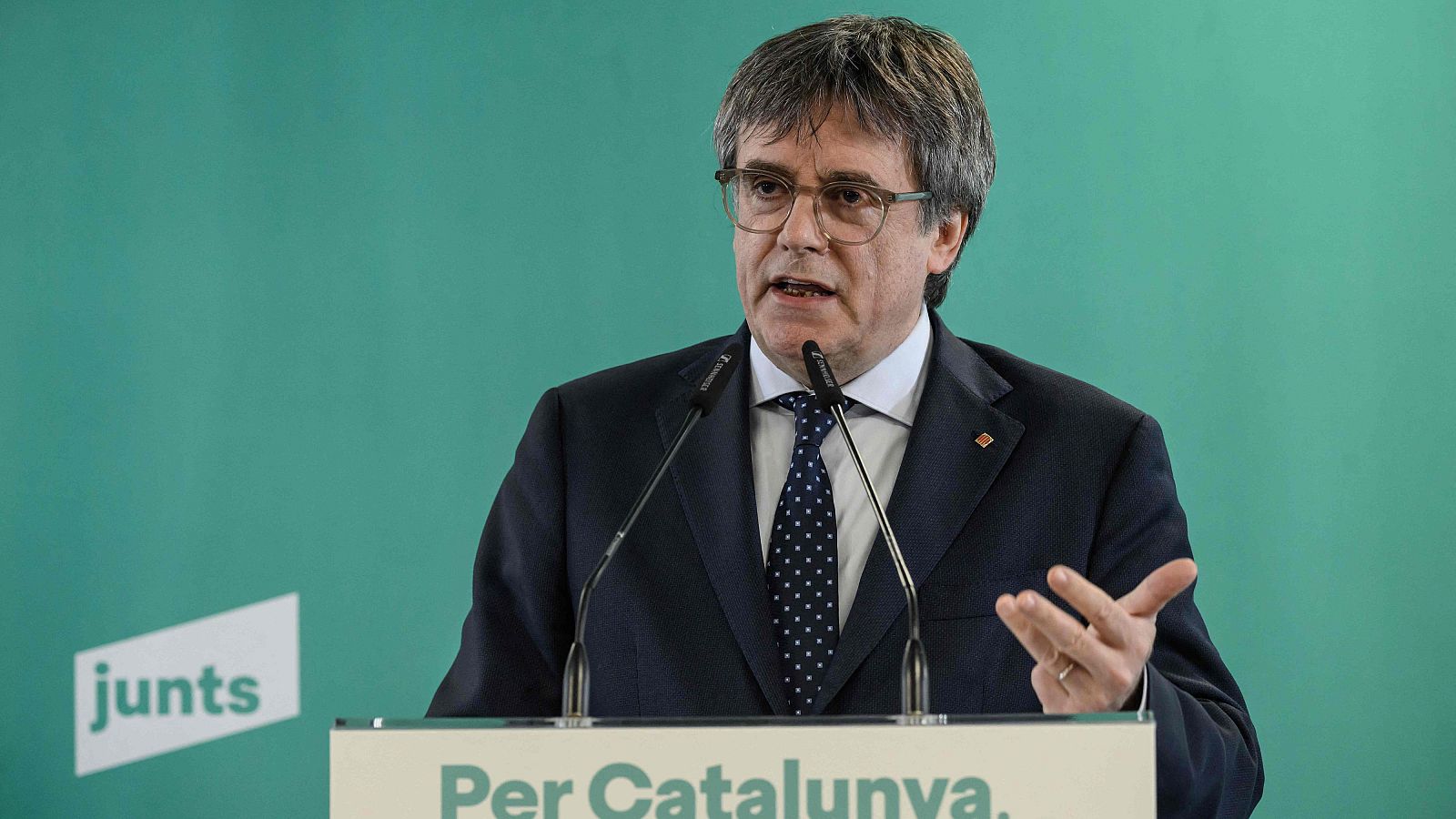Puigdemont: "No estamos dispuestos a ayudar a un Gobierno que no ayuda a Cataluña" - Informativo 24h | Ver