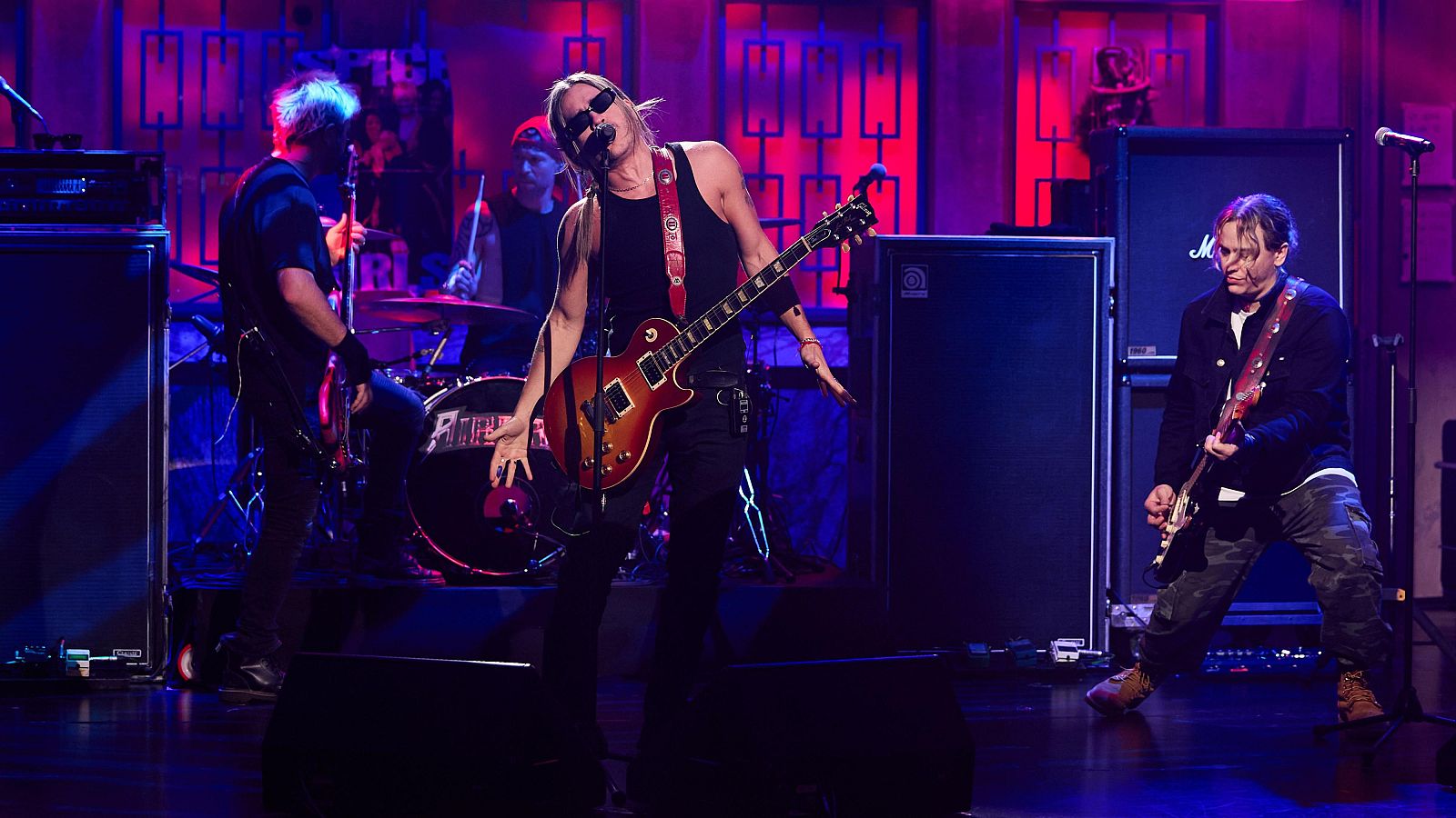 La Revuelta | Airbag - "Por mil noches" - La Revuelta | Ver